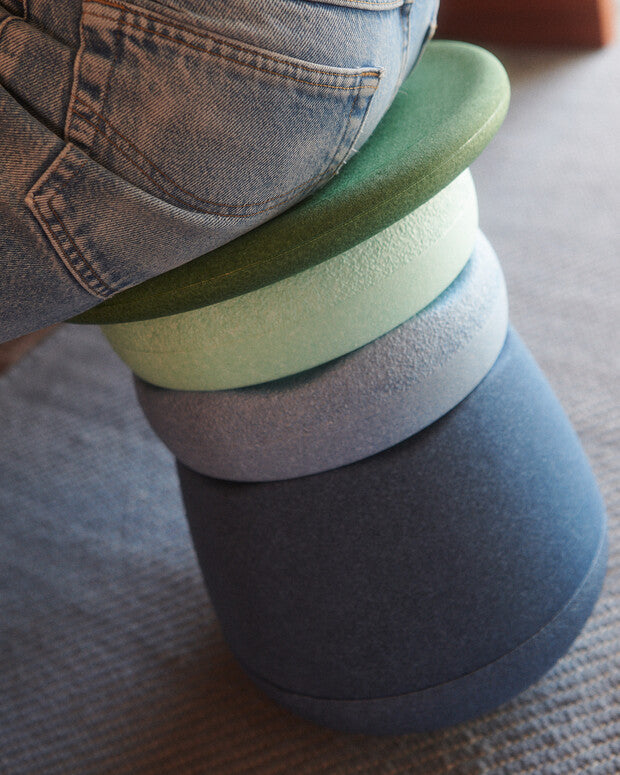 Stapelstein® Dynamic tutto unique (Colori casuali) – Sgabello modulare per movimento e concentrazione a qualsiasi età 